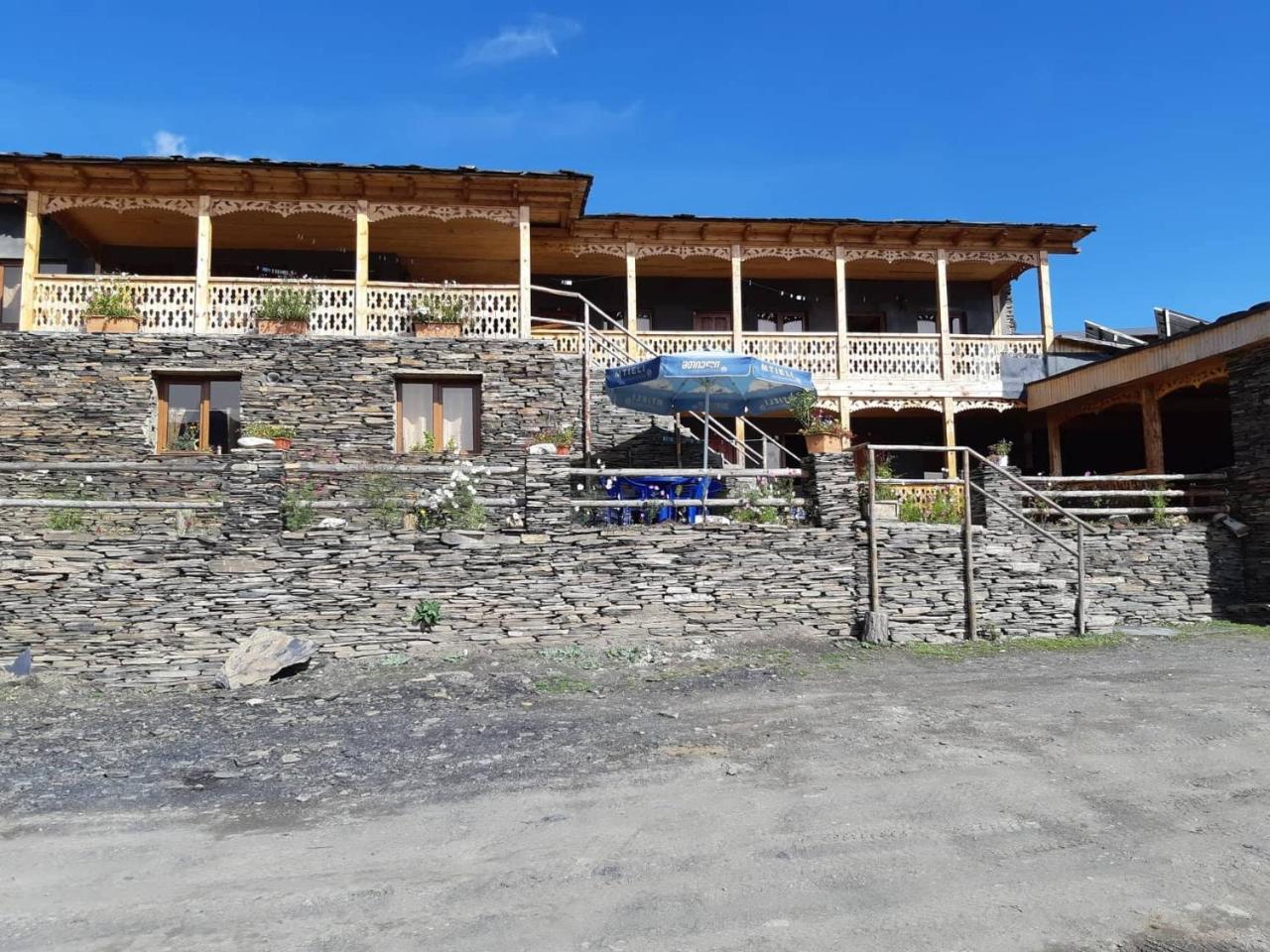 Guesthouse Lasharai Omalo Exterior foto